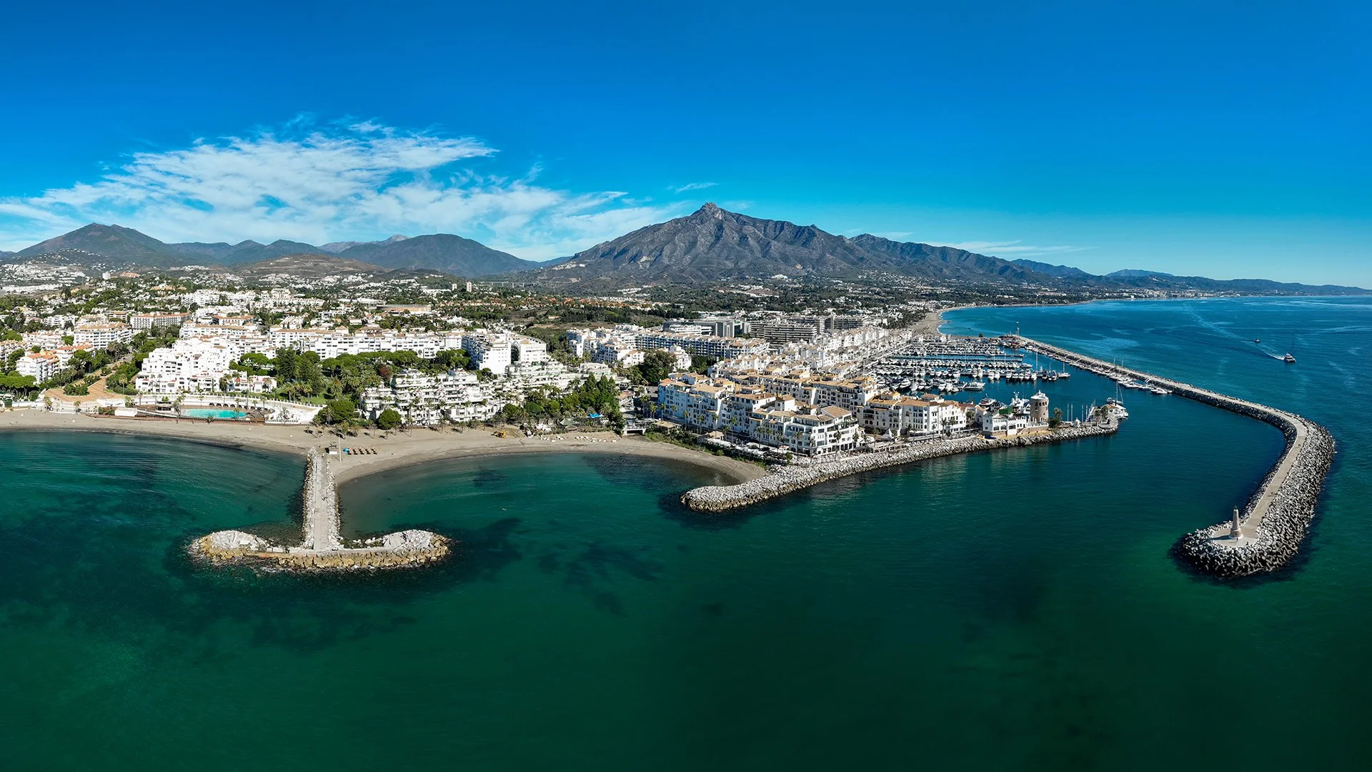 Málaga to Puerto Banús Transfer